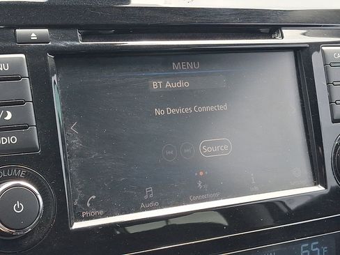 Used 2019 Nissan Rogue SV AWD/4WD image 15
