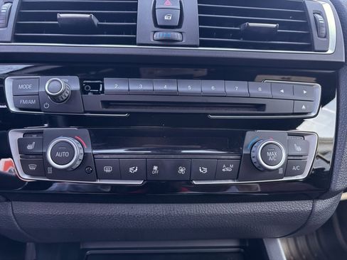 Used 2016 BMW M235i Convertible image 29