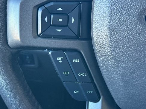 Used 2020 Ford Expedition XLT w/ Equipment Group 202A RWD image 27