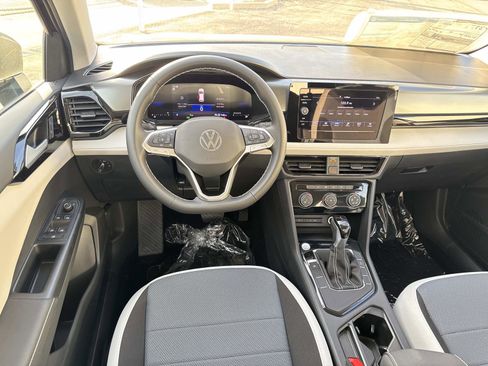 New 2026 Volkswagen Taos S image 8