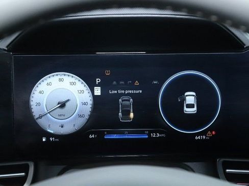 Certified 2024 Hyundai Elantra SEL w/ Convenience Package image 24