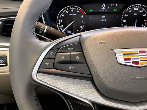 Used 2022 Cadillac XT5 Premium Luxury FWD image 24