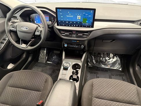 Used 2024 Ford Escape Active w/ Tech Pack #1 AWD/4WD image 12