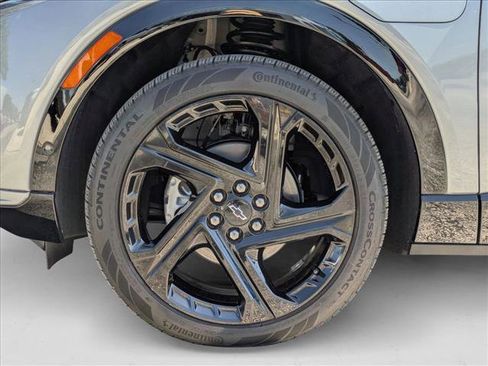 New 2025 Chevrolet Equinox EV RS image 9