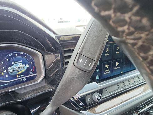 Used 2024 Chevrolet Silverado 2500 LT image 15