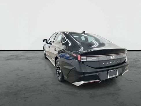 Used 2025 Hyundai Sonata SEL image 2