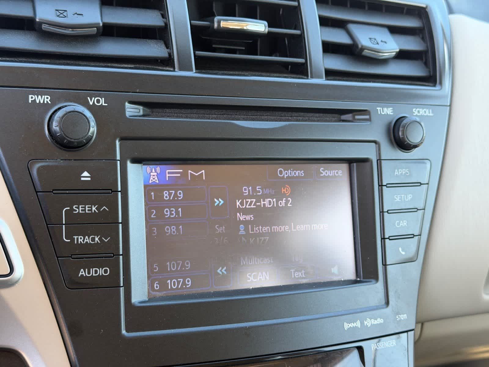 Used 2014 Toyota Prius V Five FWD image 25