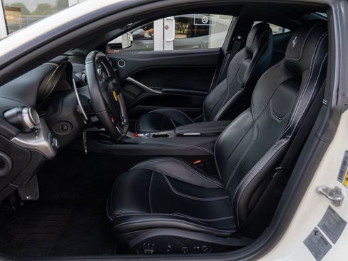 Used 2017 Ferrari F12 Berlinetta RWD image 30
