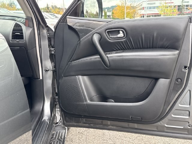 Used 2024 Nissan Armada SV AWD/4WD image 25