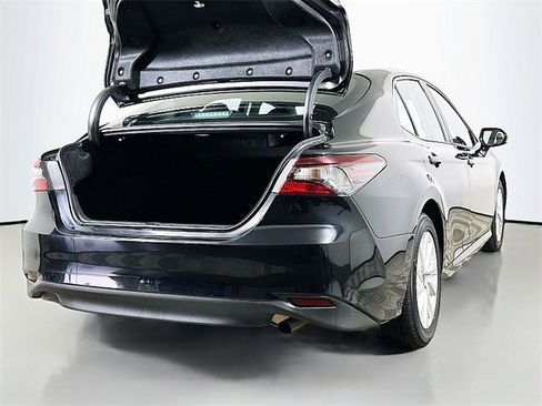 Used 2024 Toyota Camry LE image 22