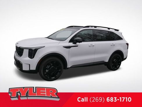 Used 2025 Kia Sorento SX Prestige w/ Olive Brown Leather Package image 3