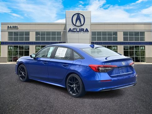 Used 2024 Honda Civic Sport image 3