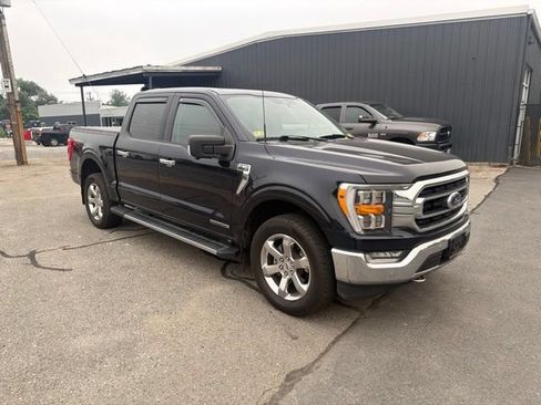 Used 2021 Ford F150 XLT w/ Equipment Group 302A High AWD/4WD image 3