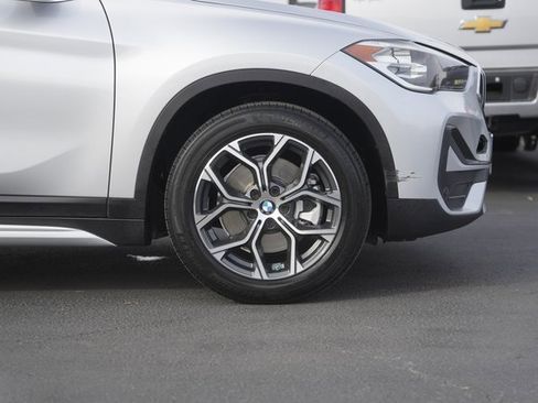 Used 2021 BMW X1 xDrive28i w/ Convenience Package image 4