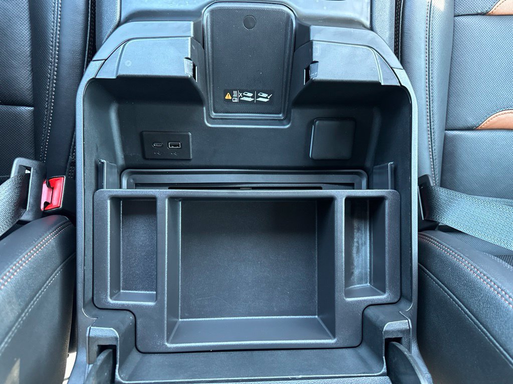 Used 2024 GMC Sierra 1500 AT4 w/ Technology Package AWD/4WD image 7