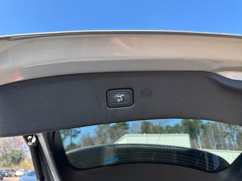 Used 2024 Ford Edge Titanium image 25