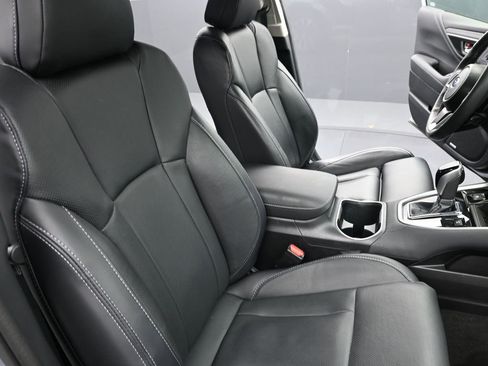 Used 2025 Subaru Outback Touring XT image 29