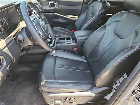 Used 2022 Kia Sorento S w/ Panoramic Sunroof Package AWD/4WD image 23
