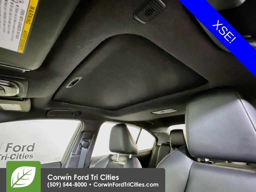 Used 2025 Toyota Corolla XSE FWD image 26
