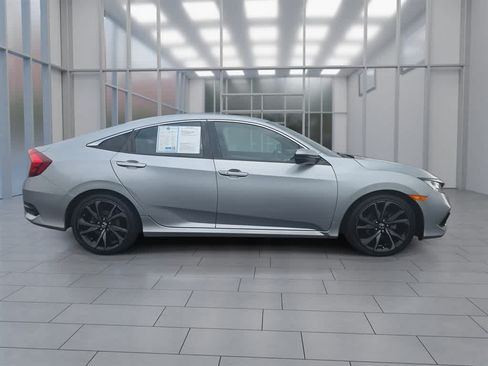 Used 2020 Honda Civic Sport image 2