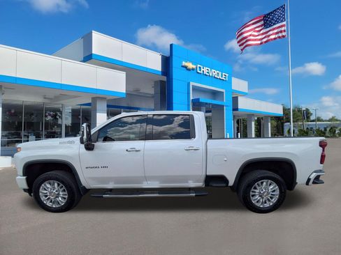 Used 2022 Chevrolet Silverado 2500 High Country w/ Z71 Off-Road Package AWD/4WD image 6