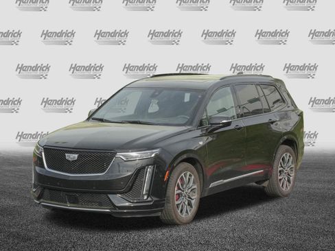 Used 2023 Cadillac XT6 Sport w/ Platinum Package image 5