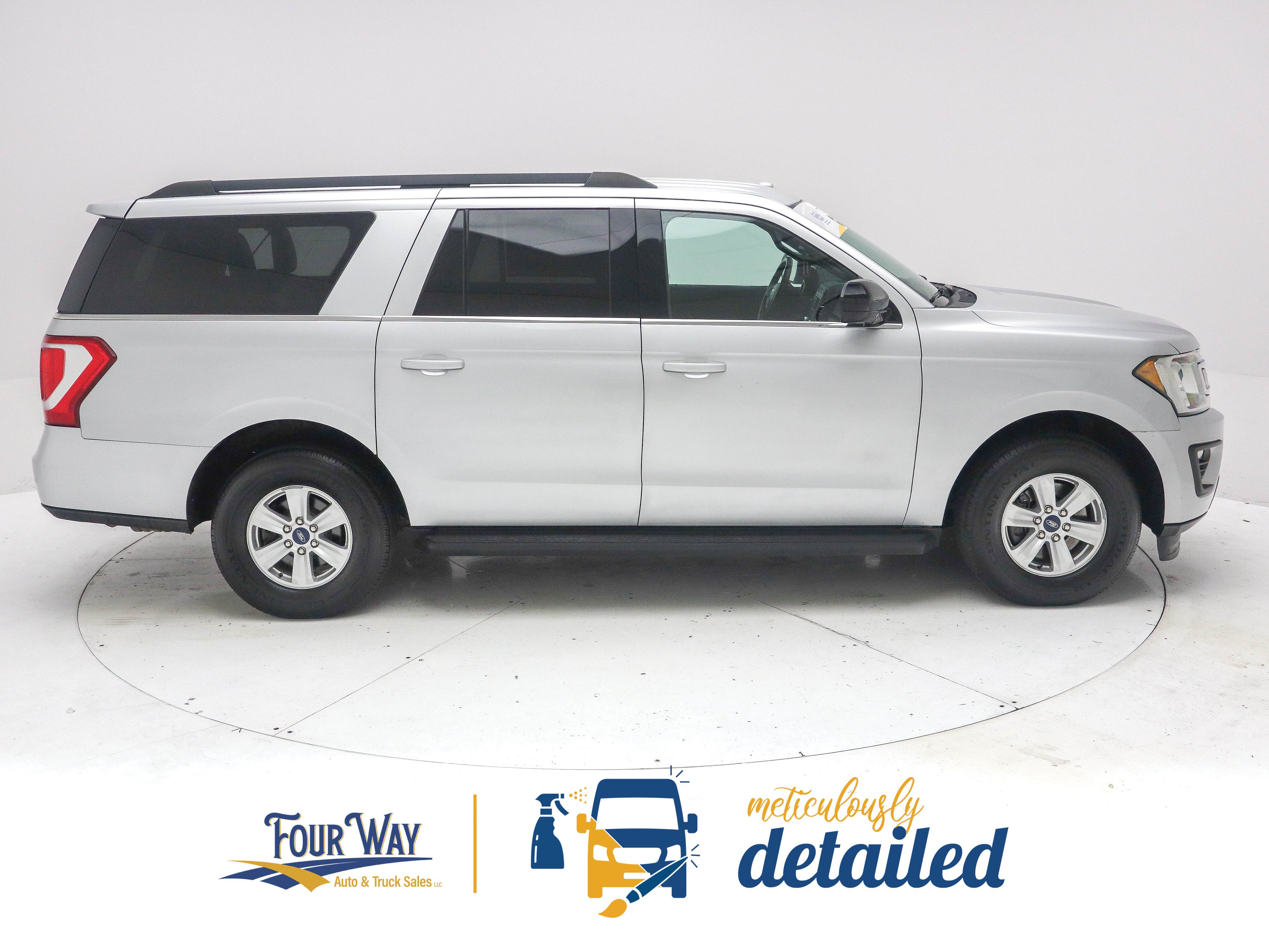 Used 2018 Ford Expedition Max XL AWD/4WD image 2