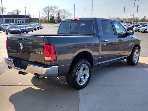 Used 2017 RAM 1500 Classic SLT w/ SLT Plus D￩cor Group AWD/4WD image 16