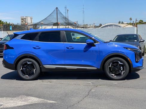 New 2026 Kia Sportage EX FWD image 2