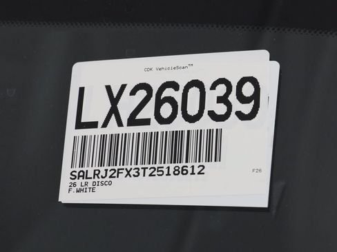 Certified 2026 Land Rover Discovery S AWD/4WD image 27