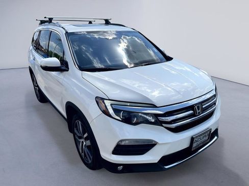 Used 2017 Honda Pilot Elite image 4