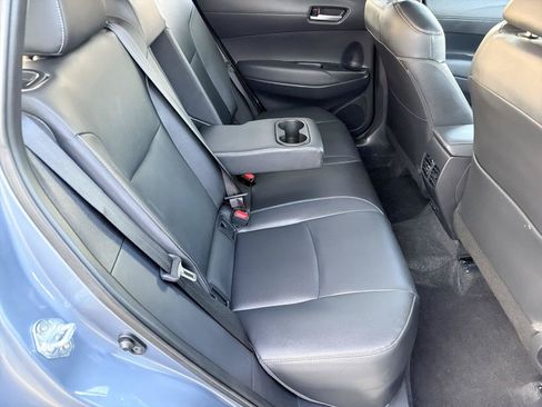 Used 2025 Toyota Corolla Cross XLE FWD image 14