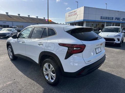 Certified 2024 Chevrolet Trax LS FWD image 5