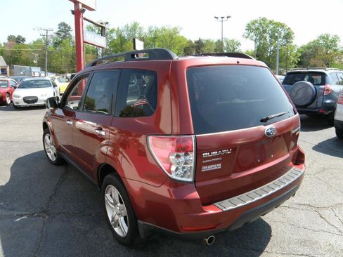 Used 2010 Subaru Forester 2.5X Premium image 3