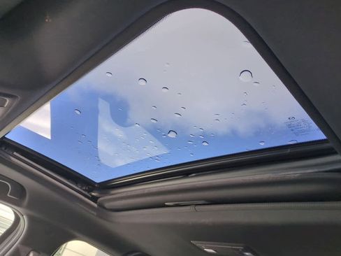 Used 2023 MAZDA CX-5 Signature image 18