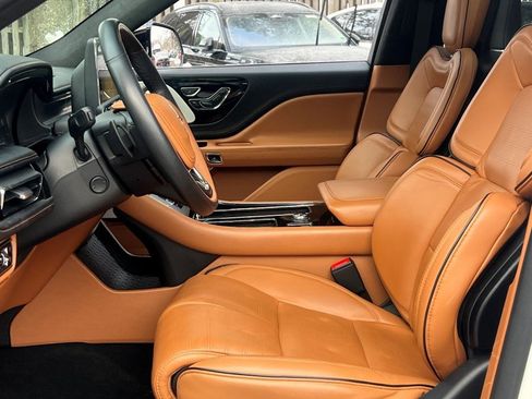 Used 2023 Lincoln Aviator Black Label Grand Touring w/ Class IV Trailer Tow Package image 20