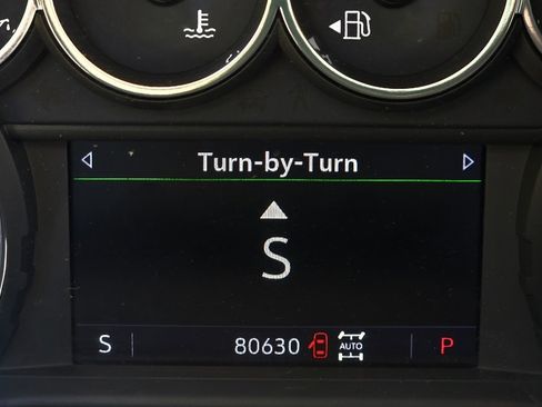 Used 2021 Chevrolet Tahoe Z71 w/ Luxury Package image 21