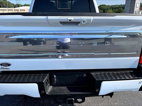 Used 2024 Ford F250 Limited w/ FX4 Off-Road Package AWD/4WD image 27