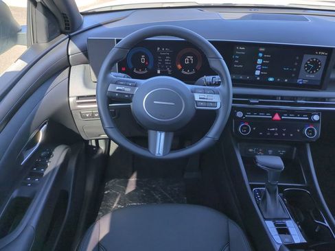 New 2026 Hyundai Tucson XRT image 19