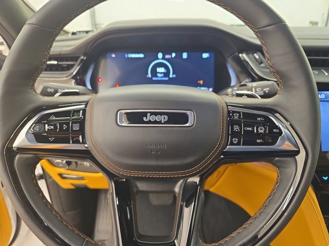 Used 2026 Jeep Grand Cherokee L Summit w/ Obsidian Package AWD/4WD image 32