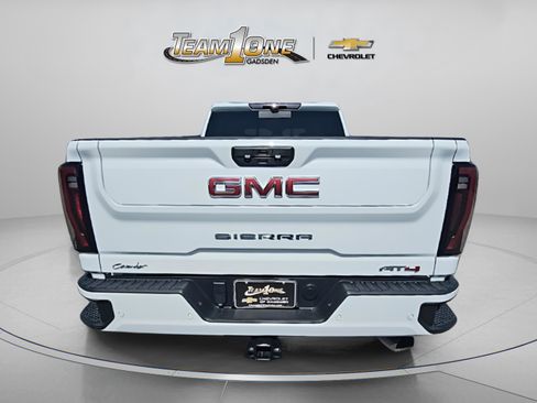 Used 2024 GMC Sierra 2500 AT4 w/ AT4 Premium Plus Package image 17