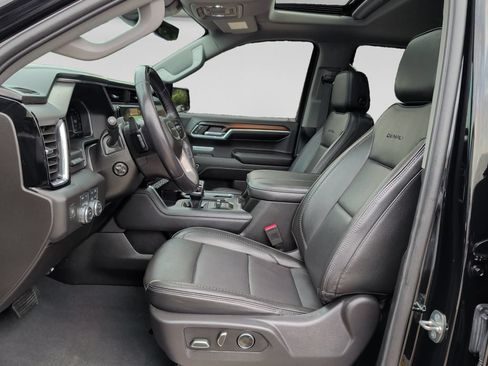 Used 2024 GMC Sierra 1500 Denali w/ Technology Package AWD/4WD image 16