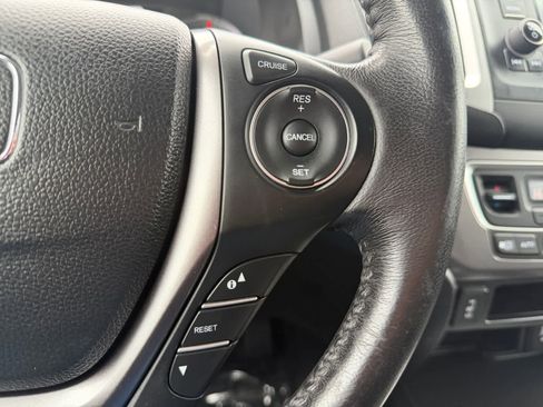 Used 2019 Honda Ridgeline RTL image 22
