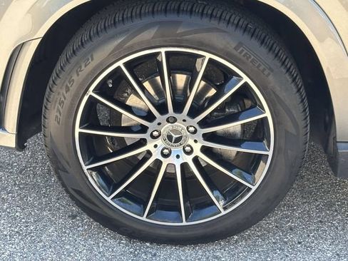 Used 2022 Mercedes-Benz GLE 350 4MATIC w/ AMG Line Exterior image 13