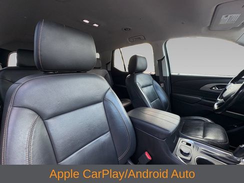 Used 2020 Chevrolet Traverse LT FWD image 9