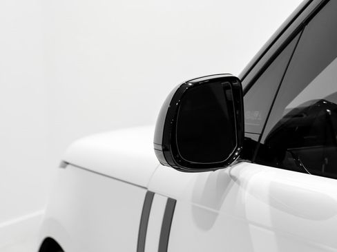 Used 2024 Land Rover Range Rover SE image 34