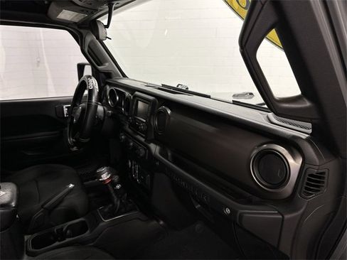 Used 2018 Jeep Wrangler Unlimited Sport S image 23