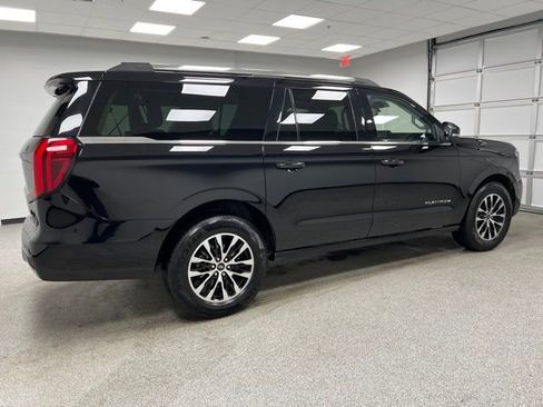 Used 2025 Ford Expedition Max Platinum image 10