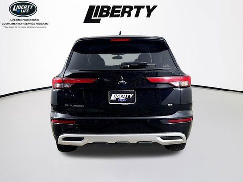 Used 2023 Mitsubishi Outlander SE image 6