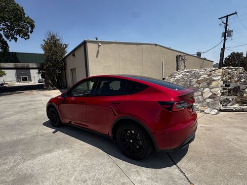 Used 2020 Tesla Model Y Long Range AWD/4WD image 4